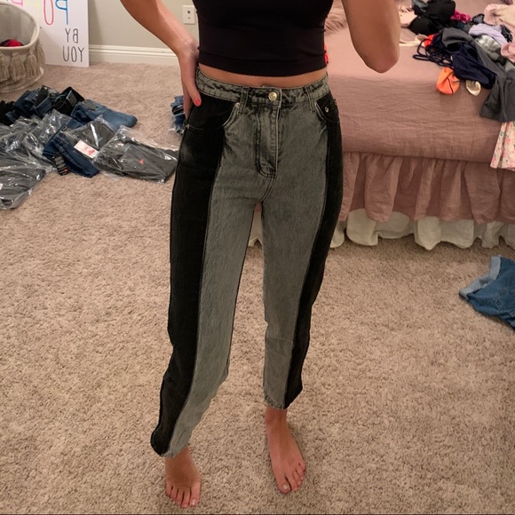 COLORBLOCK JEANS. - Picture 2 of 2